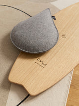 Produkt Detailfoto drySurf Balance Board aus Holz mit dryDrop.